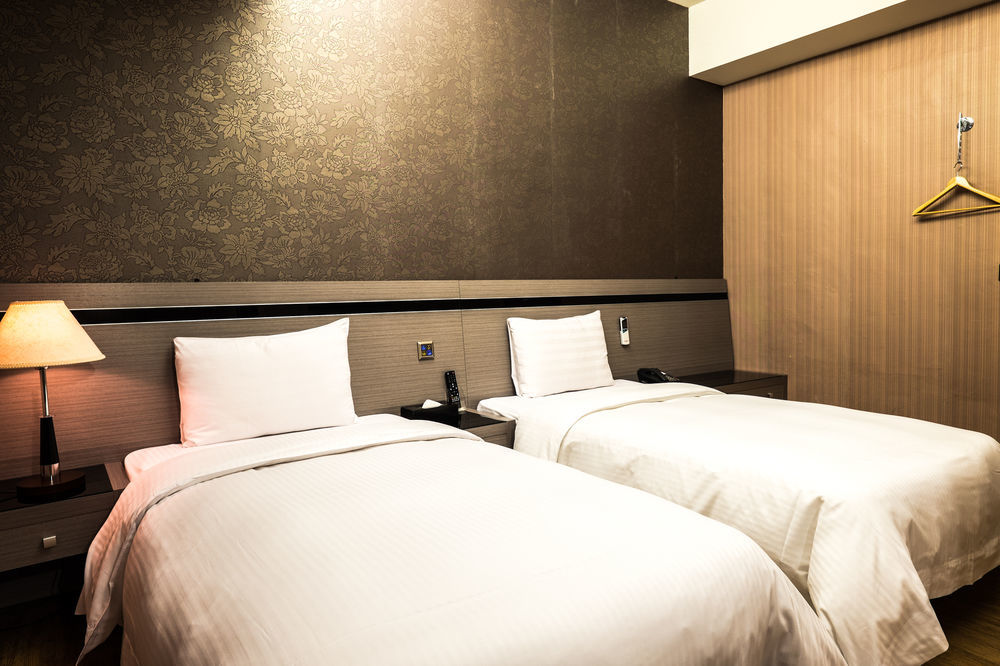 Military 75 Hotel Đài Trung Ngoại thất bức ảnh