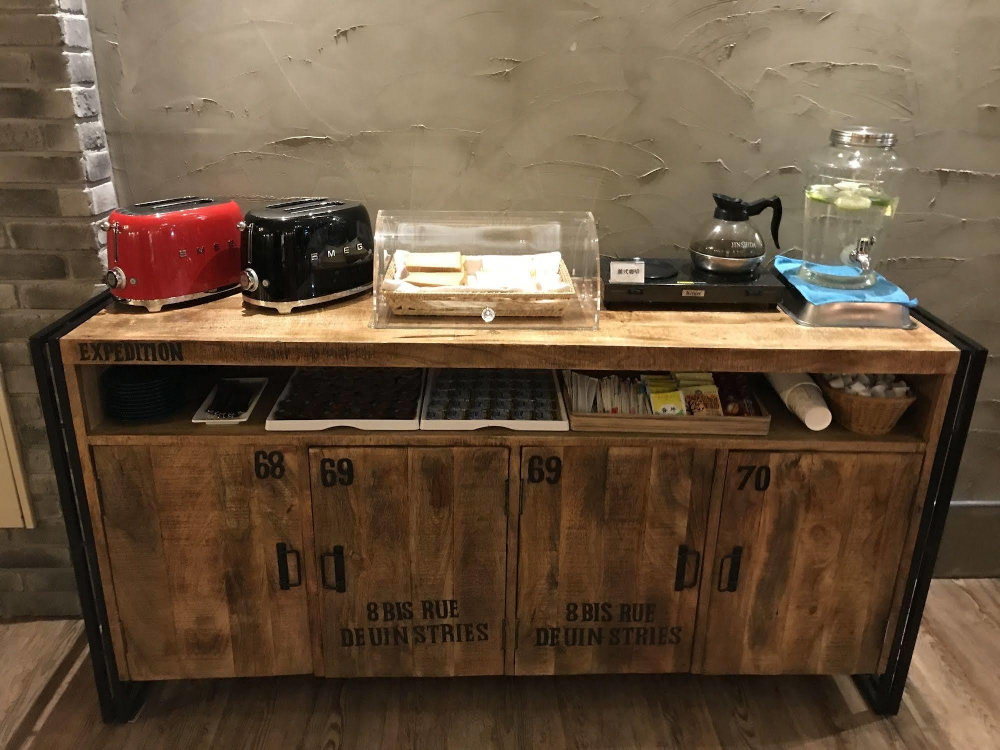 Military 75 Hotel Đài Trung Ngoại thất bức ảnh