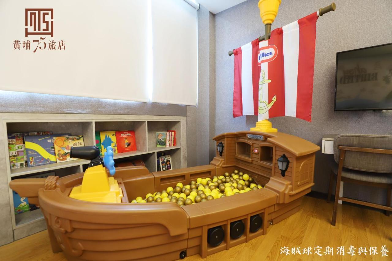 Military 75 Hotel Đài Trung Ngoại thất bức ảnh